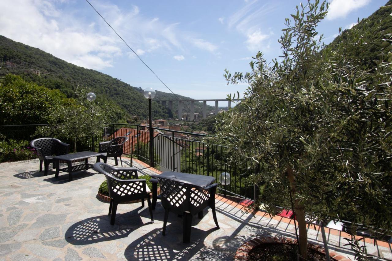 Bed & Breakfast Un Posto Al Sole Molino Nuovo (Genoa)